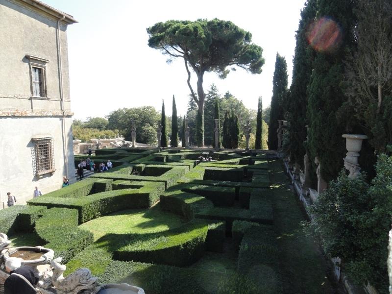 Il Parco di Villa Farnese e i Giardini