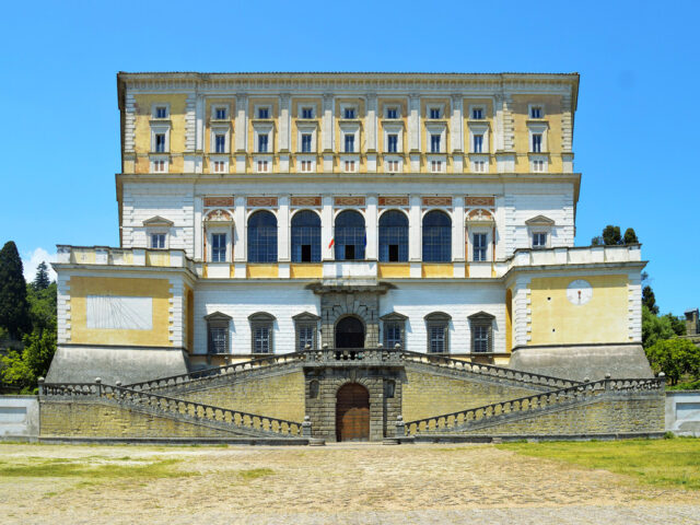 Visitare Palazzo Farnese
