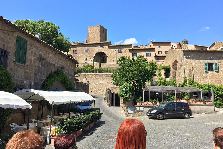 artinvistaguideviterbo.com Maddalena Marton Guida Turistica